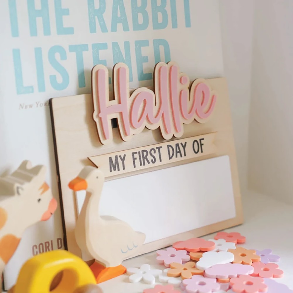 Baby Products Decoration - Plaque nominative en bois personnalisée pour