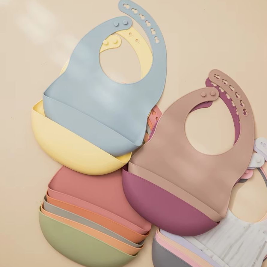 Silicone Baby Bibs - 1 bavoir réglable en silicone pour